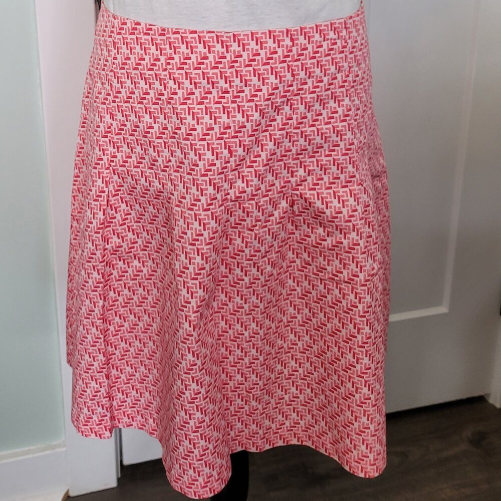 Old Navy A-line skirt in a playful pink and red geometric pattern Size 10